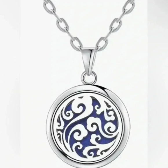 Tree of Life Perfume/Essential Oil Diffusion Stainless Steel Pendant Necklace. - Picture 2 of 12